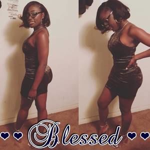 Meet your Posher, Elana